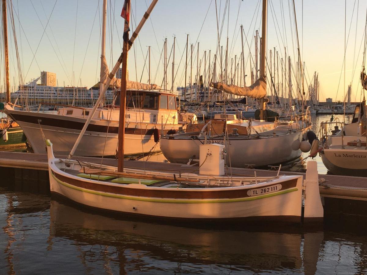 Au Coeur Du Vieux Toulon Au Calme Appartement Renove Climatise Confortable Etage Eleve Avec Ascenseur Proche Parking Et Toutes Commodites Dış mekan fotoğraf