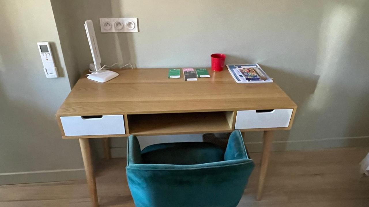 Au Coeur Du Vieux Toulon Au Calme Appartement Renove Climatise Confortable Etage Eleve Avec Ascenseur Proche Parking Et Toutes Commodites Dış mekan fotoğraf