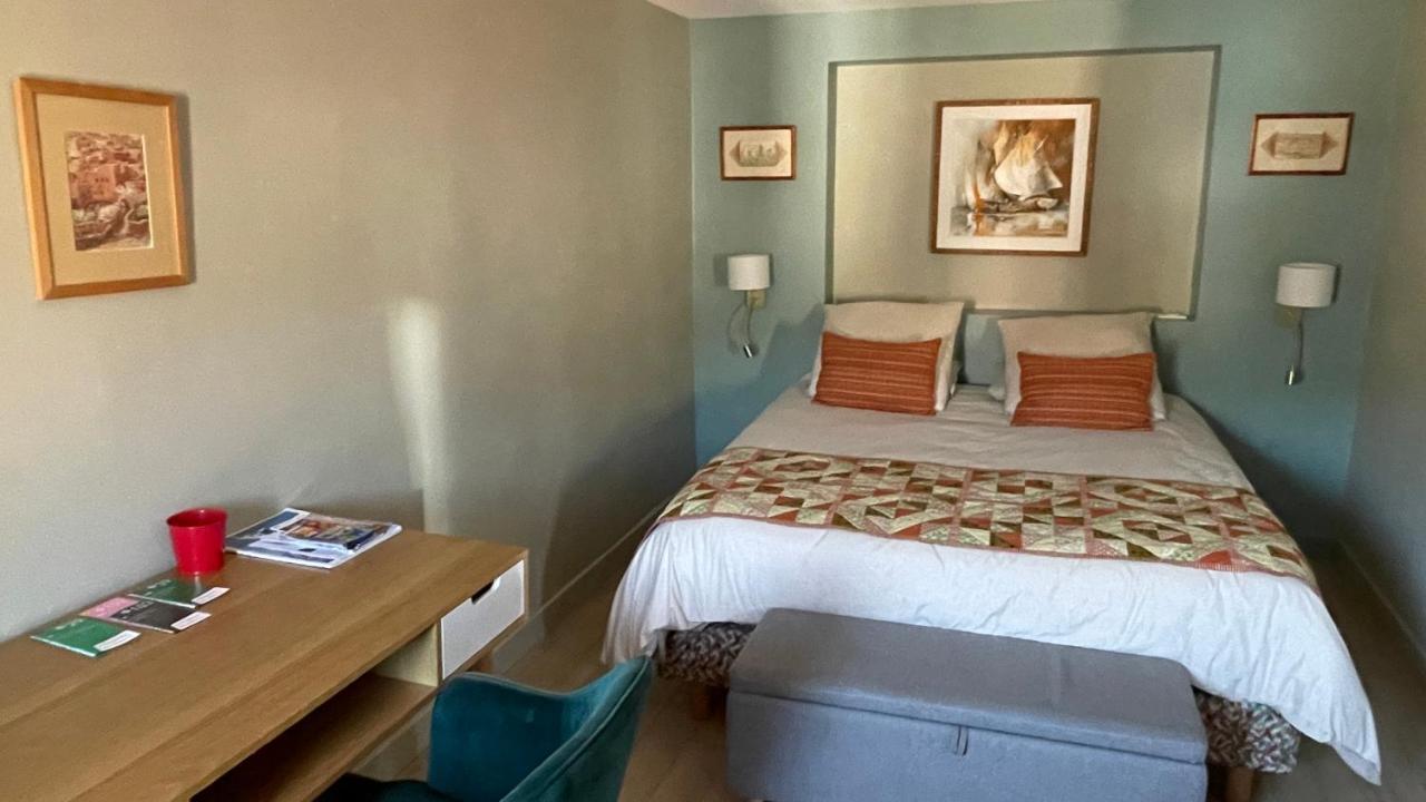 Au Coeur Du Vieux Toulon Au Calme Appartement Renove Climatise Confortable Etage Eleve Avec Ascenseur Proche Parking Et Toutes Commodites Dış mekan fotoğraf