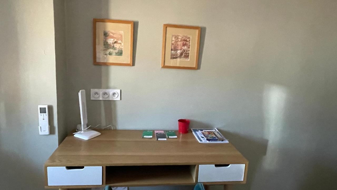Au Coeur Du Vieux Toulon Au Calme Appartement Renove Climatise Confortable Etage Eleve Avec Ascenseur Proche Parking Et Toutes Commodites Dış mekan fotoğraf