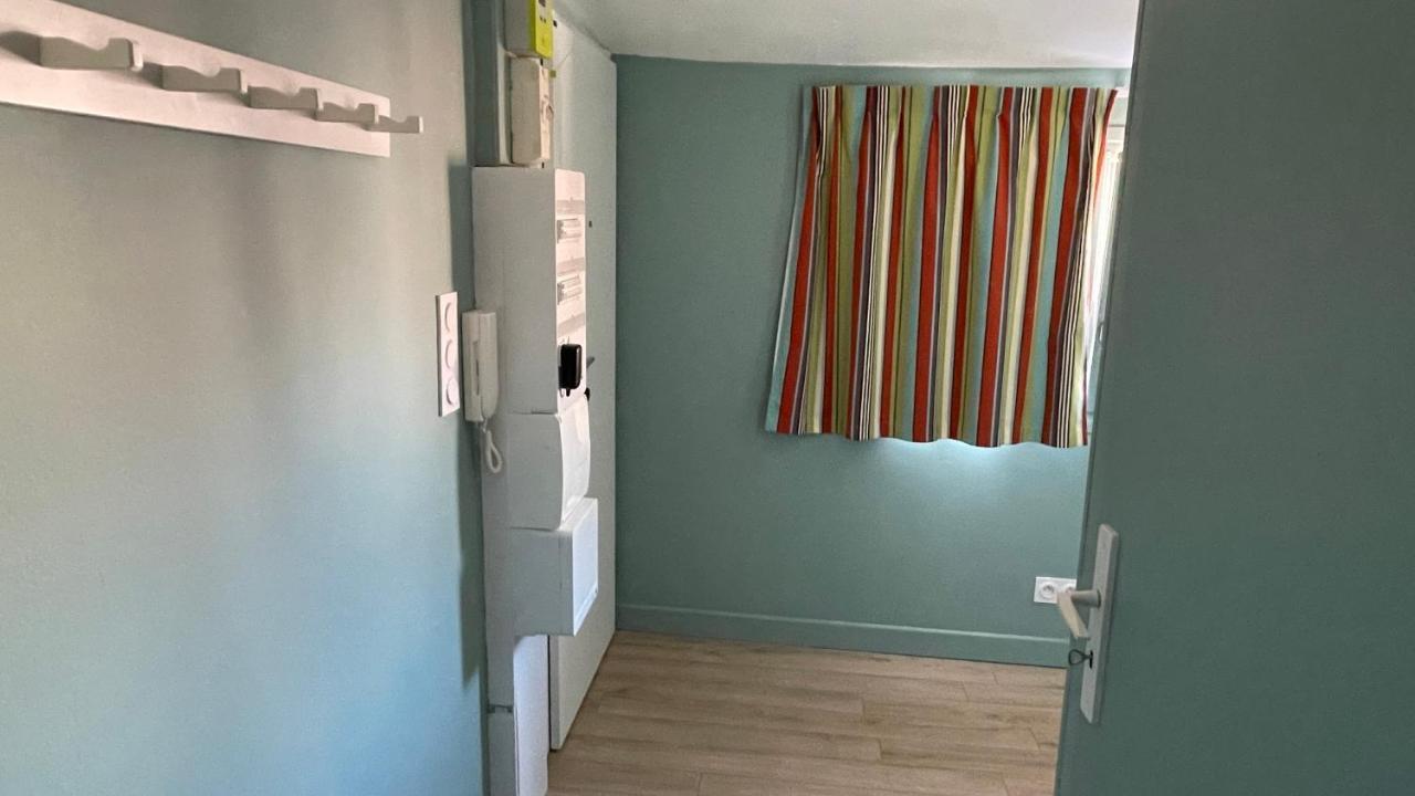 Au Coeur Du Vieux Toulon Au Calme Appartement Renove Climatise Confortable Etage Eleve Avec Ascenseur Proche Parking Et Toutes Commodites Dış mekan fotoğraf