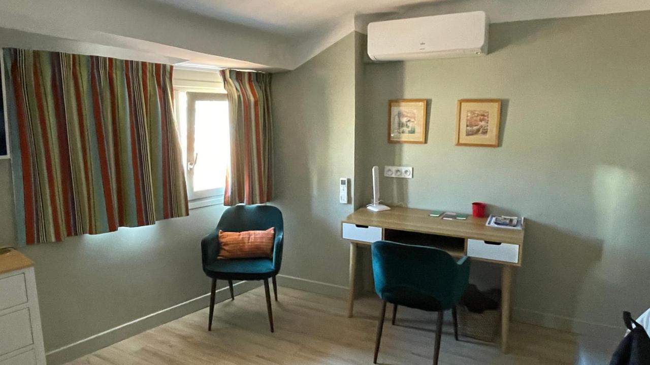 Au Coeur Du Vieux Toulon Au Calme Appartement Renove Climatise Confortable Etage Eleve Avec Ascenseur Proche Parking Et Toutes Commodites Dış mekan fotoğraf