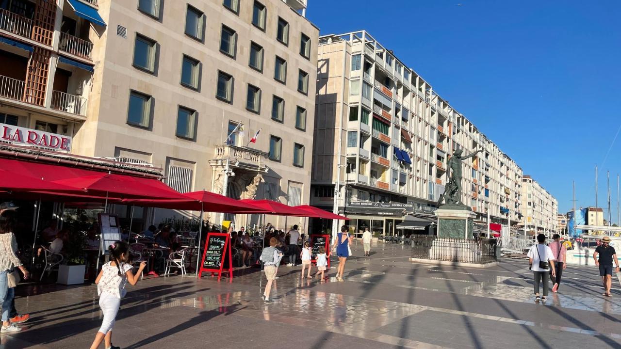 Au Coeur Du Vieux Toulon Au Calme Appartement Renove Climatise Confortable Etage Eleve Avec Ascenseur Proche Parking Et Toutes Commodites Dış mekan fotoğraf